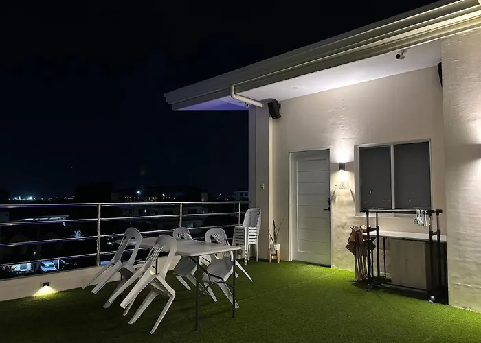Skyline Serenity - Pickleball, Roof Deck, Pool