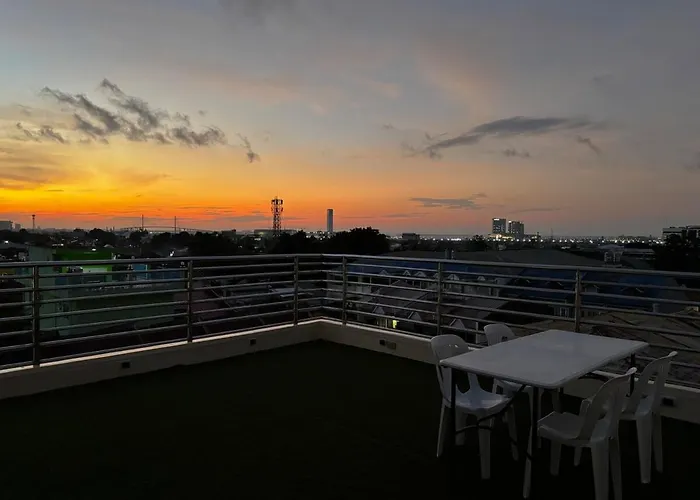 Skyline Serenity - Pickleball, Roof Deck, Pool Cebu