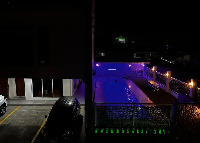 Skyline Serenity - Pickleball, Roof Deck, Pool Cebu
