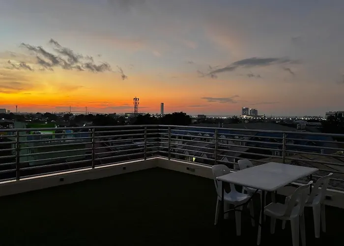 Skyline Serenity - Pickleball, Roof Deck, Pool Cebu
